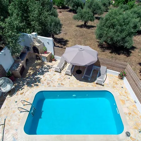 Plousia Villa